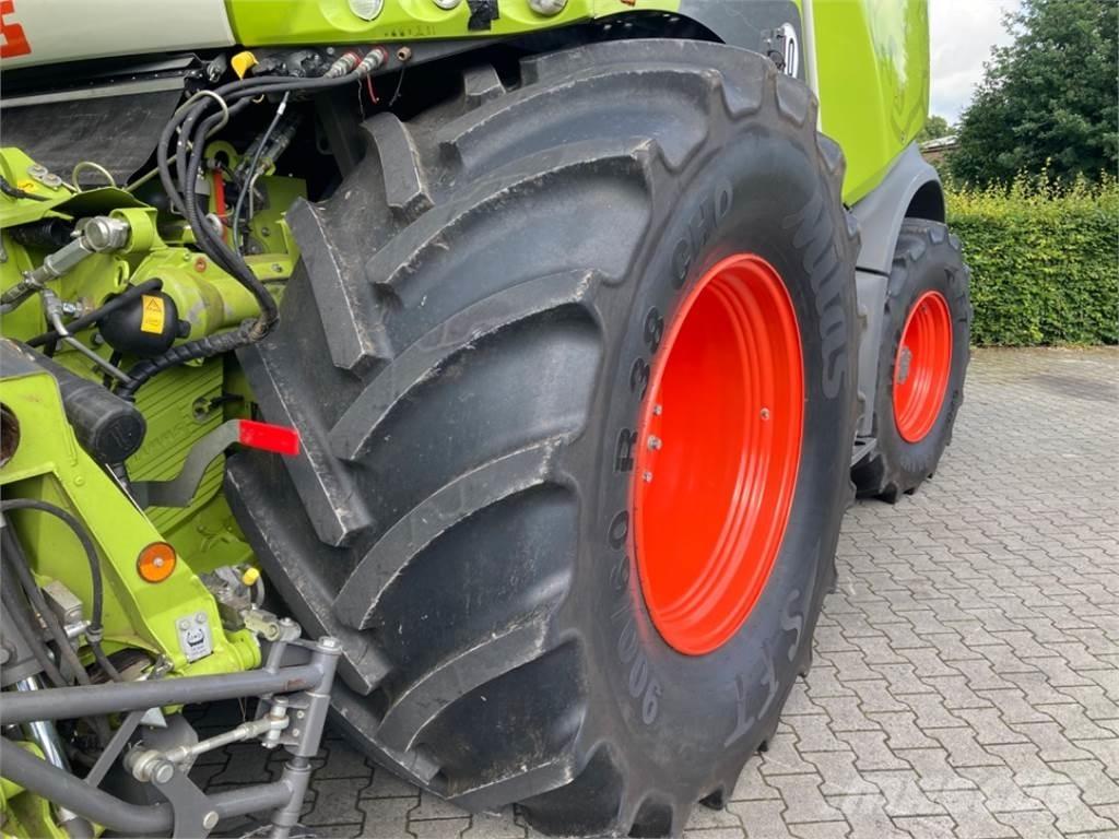 CLAAS Jaguar 960 Фуражні комбайни
