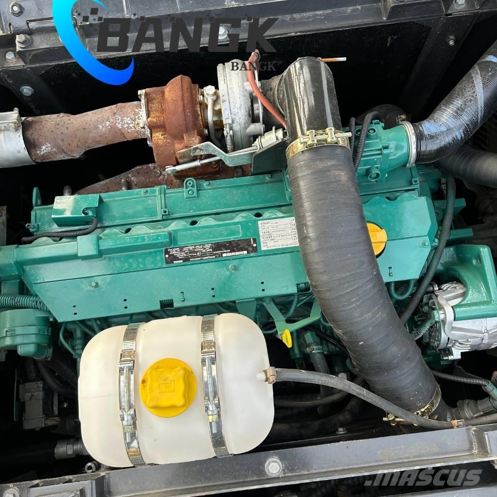 Volvo EC 240 Гусеничні екскаватори