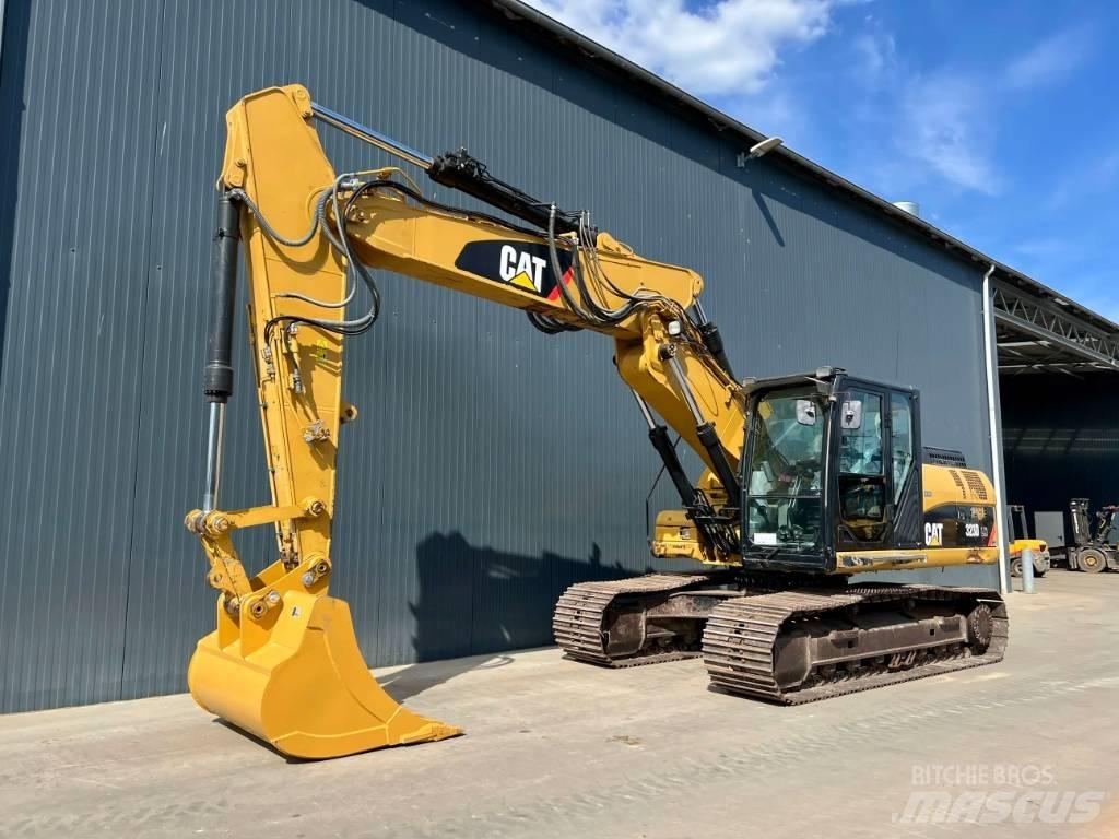 CAT 323D LN VA Гусеничні екскаватори