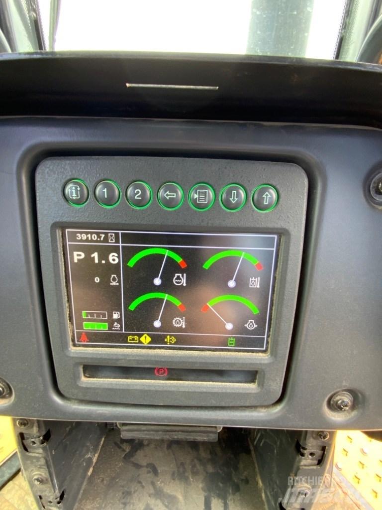 DEERE 750K Гусеничні бульдозери