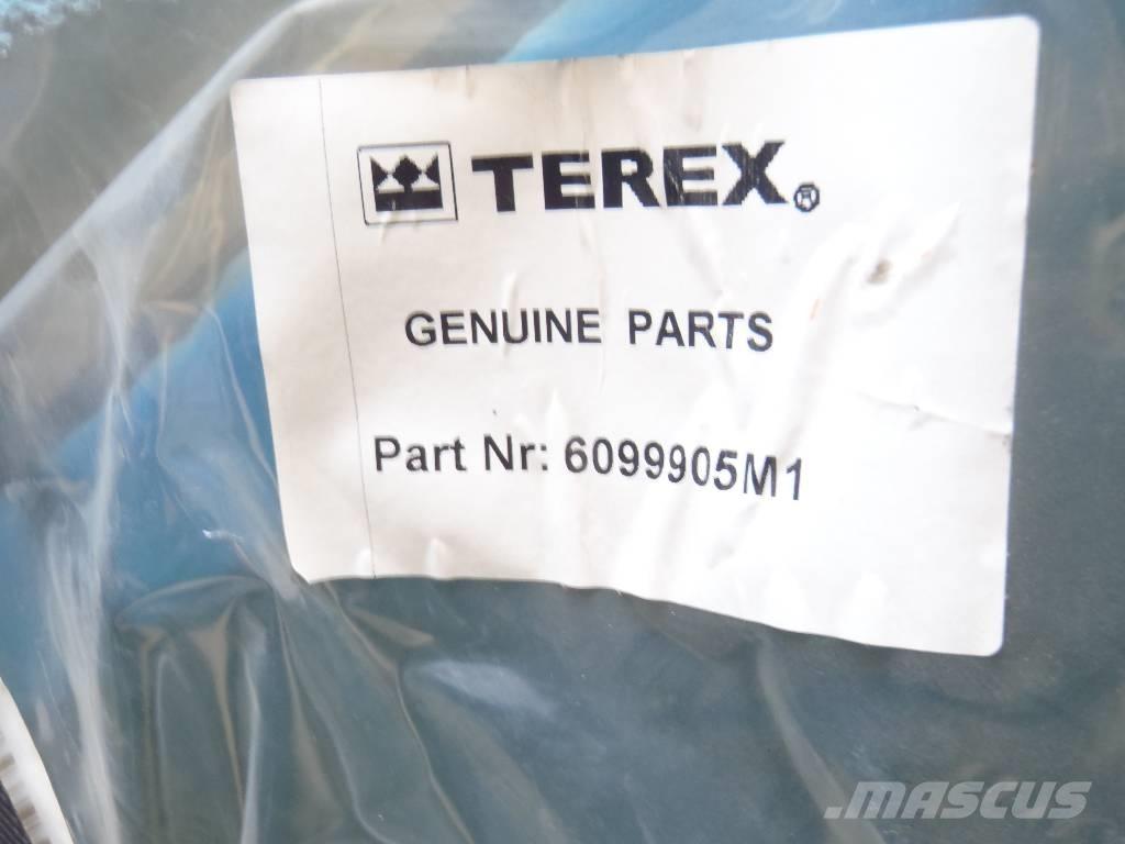 Fermec 860 Кабіна