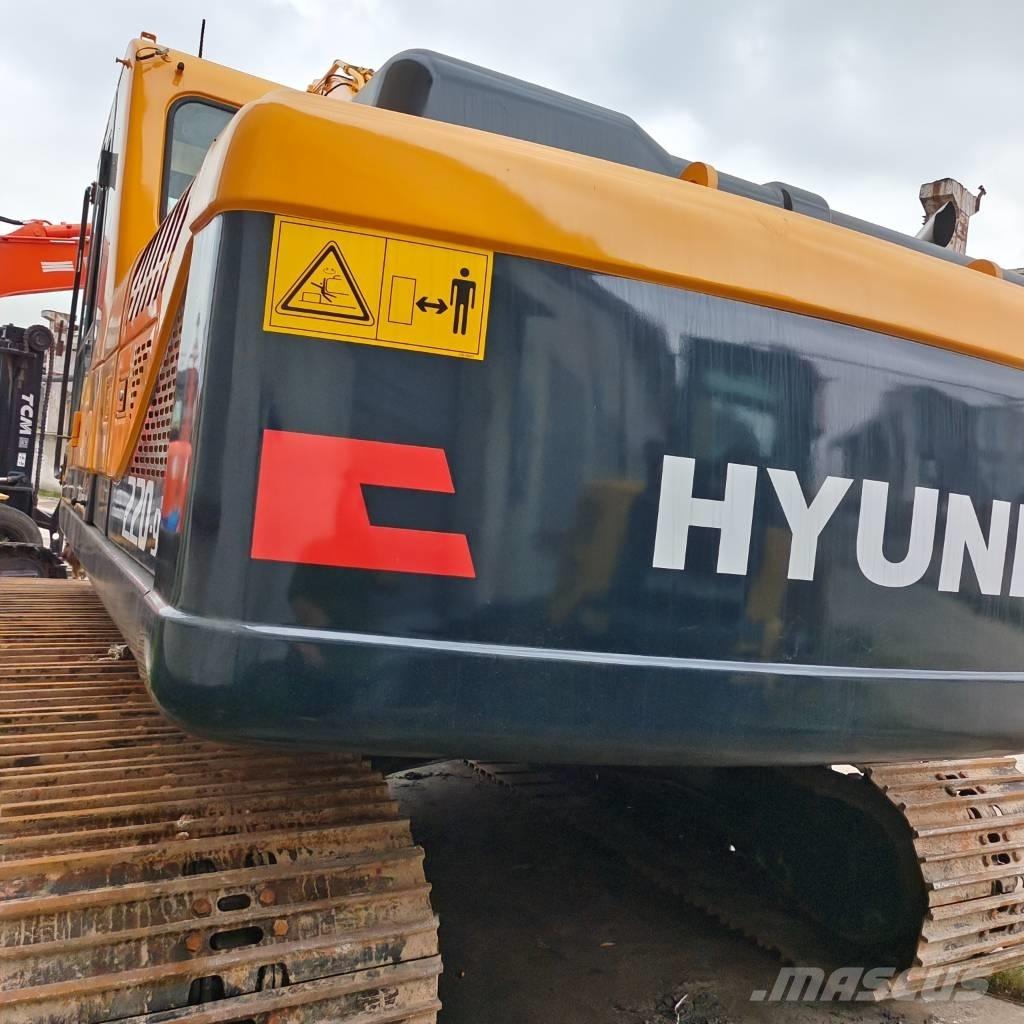 Hyundai HX 220 Гусеничні екскаватори
