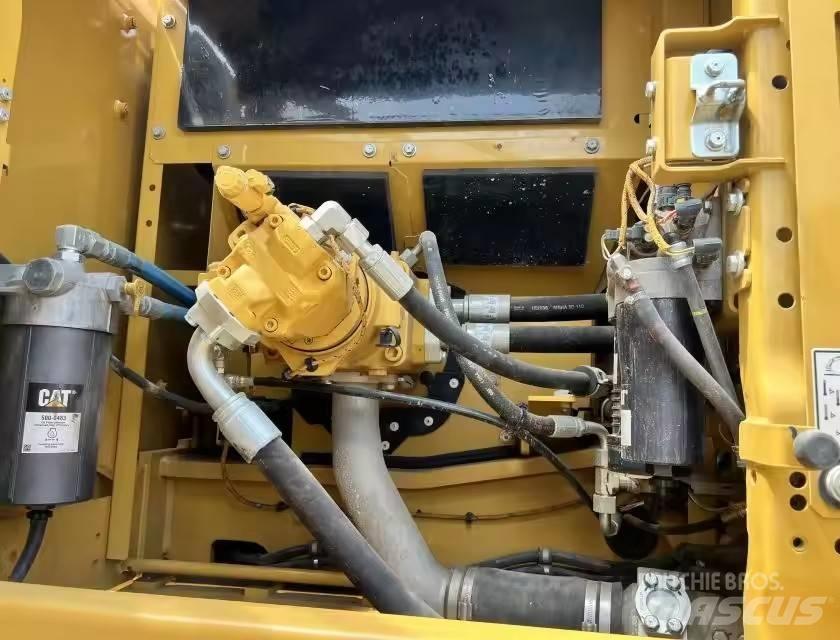 CAT 336 D Гусеничні екскаватори