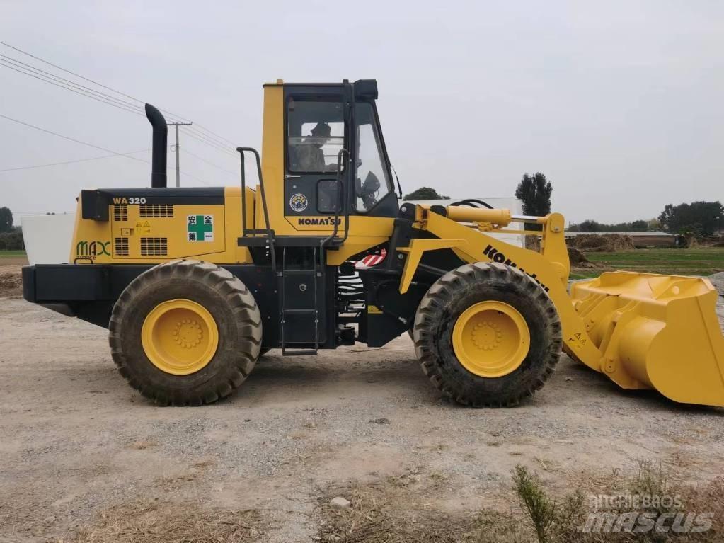 Komatsu WA 320-5 Фронтальні навантажувачі