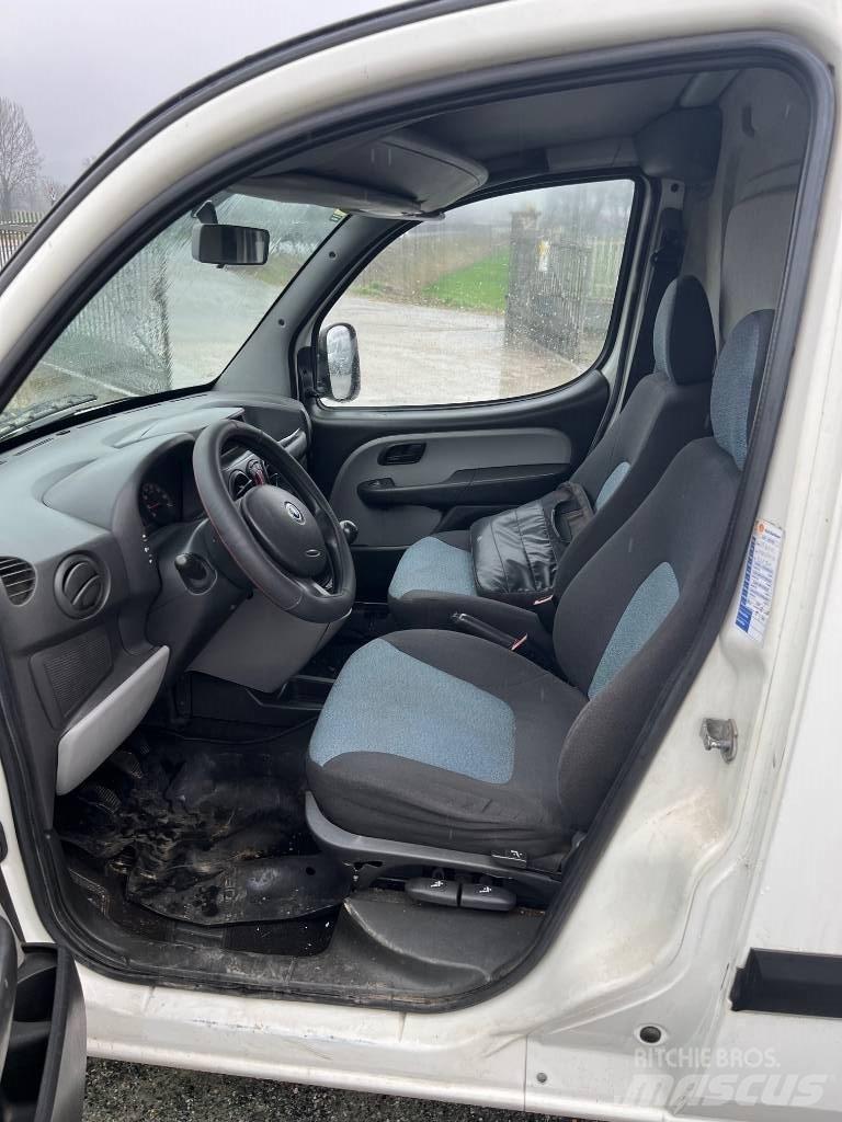 Fiat Doblo Cargo Панельні фургони