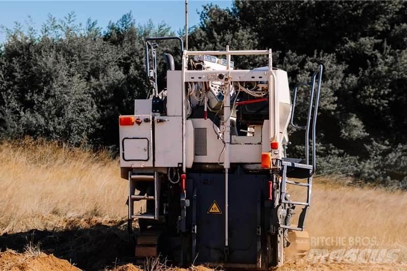 Wirtgen W150 Вантажівки / спеціальні