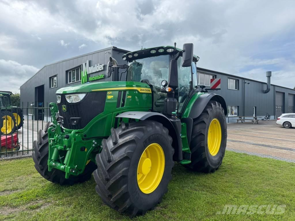 John Deere 6R 250 Трактори