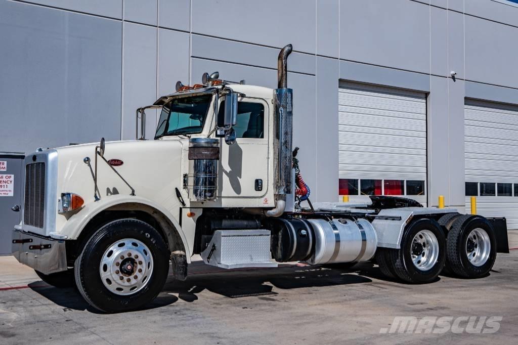 Peterbilt 367 Тягачі