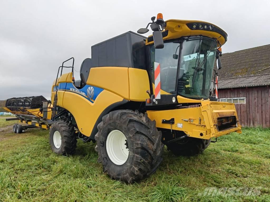 New Holland CX6.80 Зернозбиральні комбайни