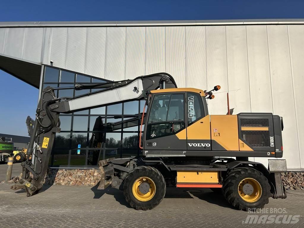 Volvo EW180E Колісні екскаватори