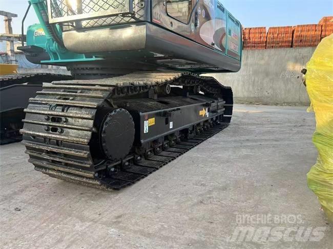 Kobelco SK 220 Гусеничні екскаватори