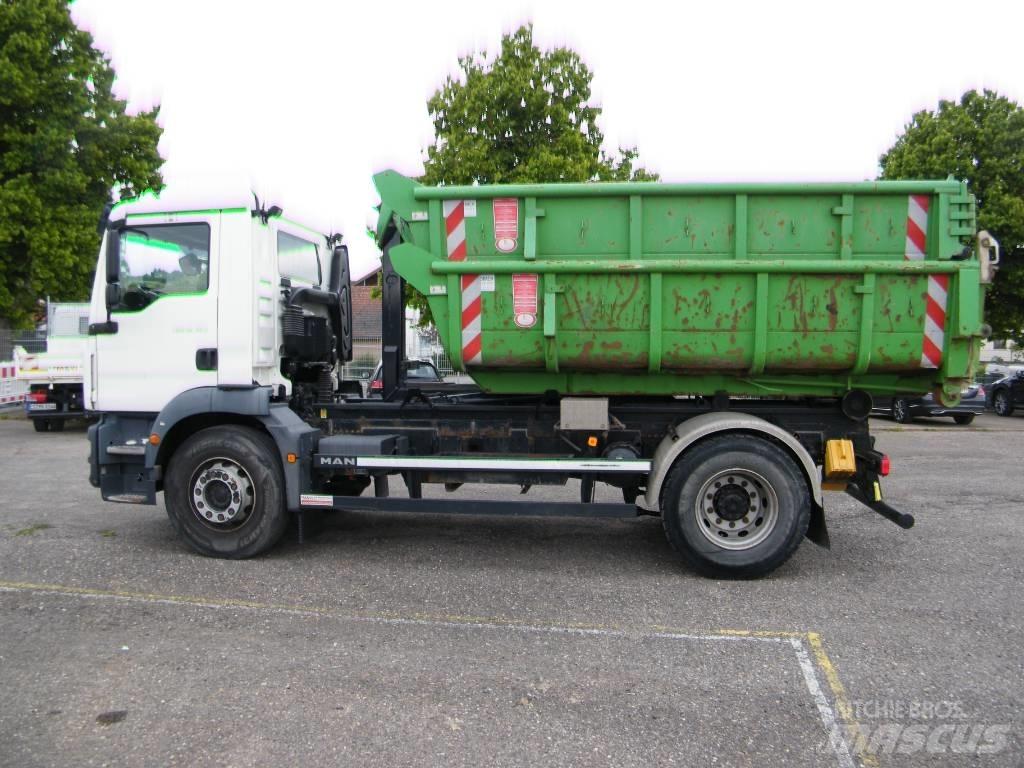 MAN TGM 18.320 Вантажівки з гаковим підйомом