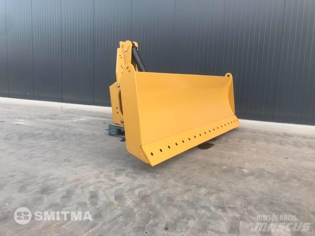 CAT 120M2 Леміші