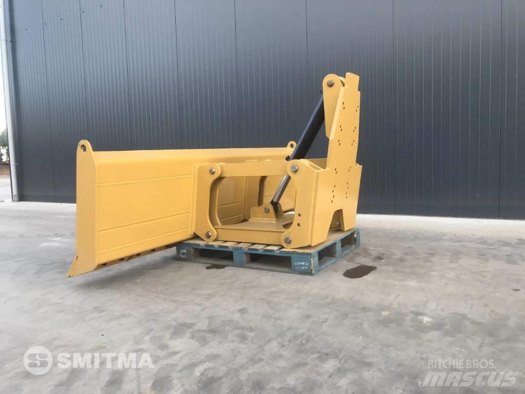 CAT 120M2 Леміші