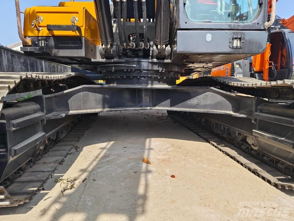 Volvo EC 380 D L Гусеничні екскаватори