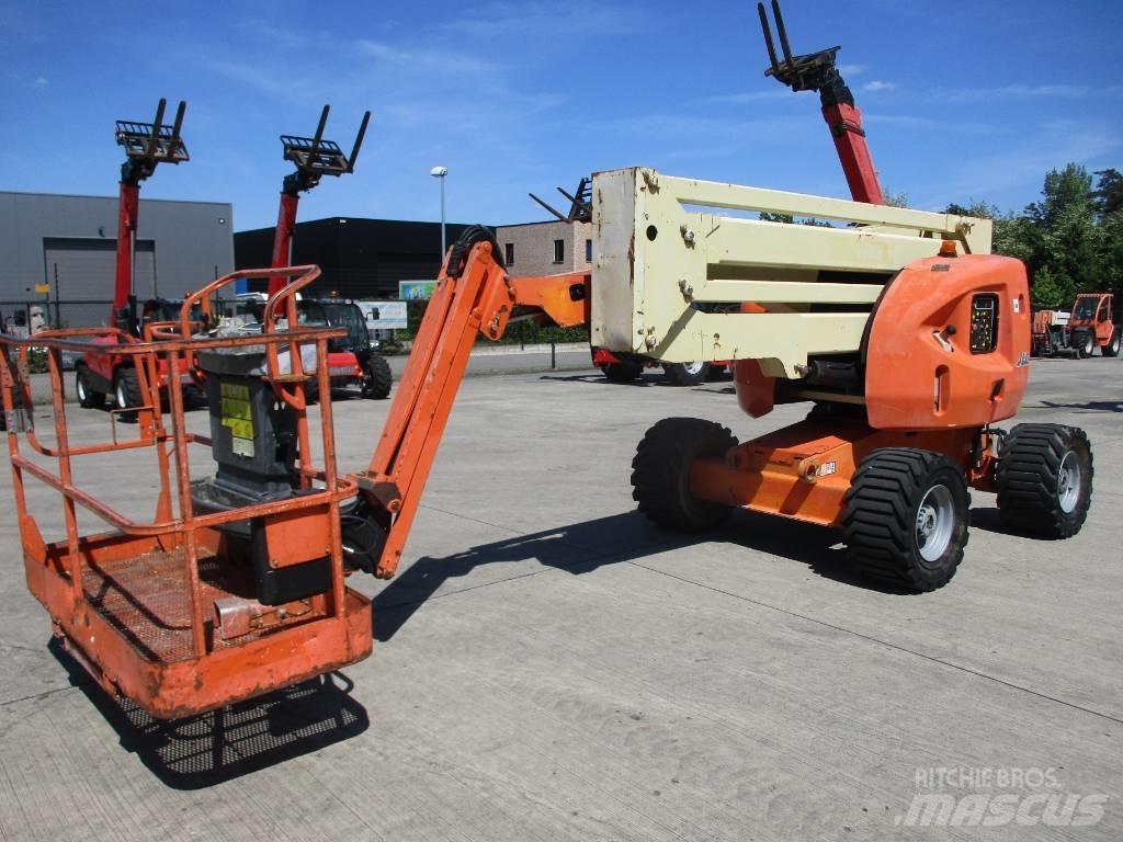 JLG 450AJ (901) Компактні самохідні стрілові підйомники