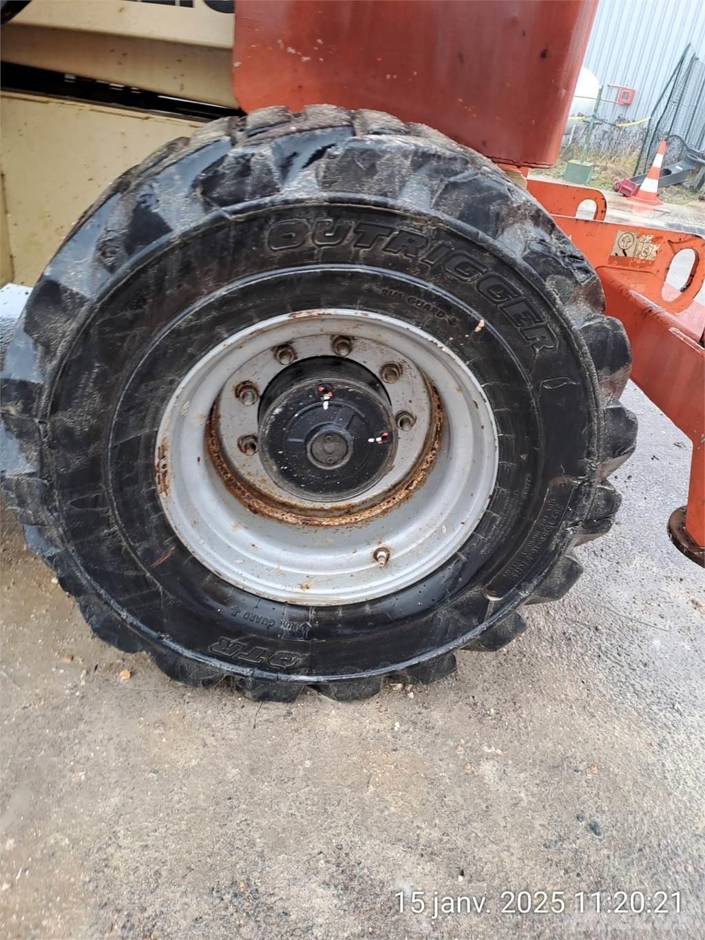 JLG 3394RT Підйомники-ножиці