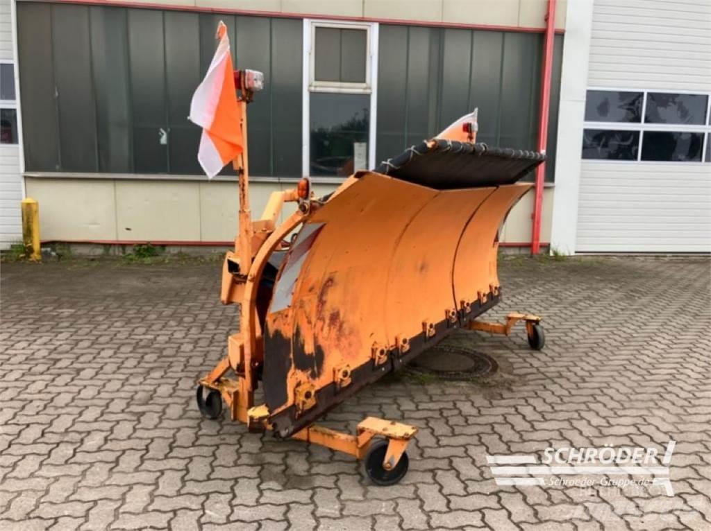 Unimog U 400 Вантажівки / спеціальні