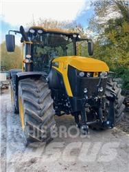 JCB Fastrac 4220 Трактори