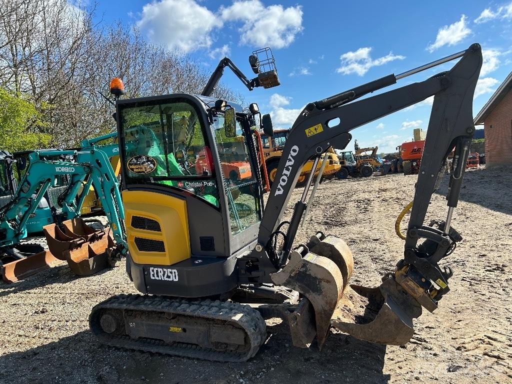 Volvo ECR 25 D Міні-екскаватори < 7т