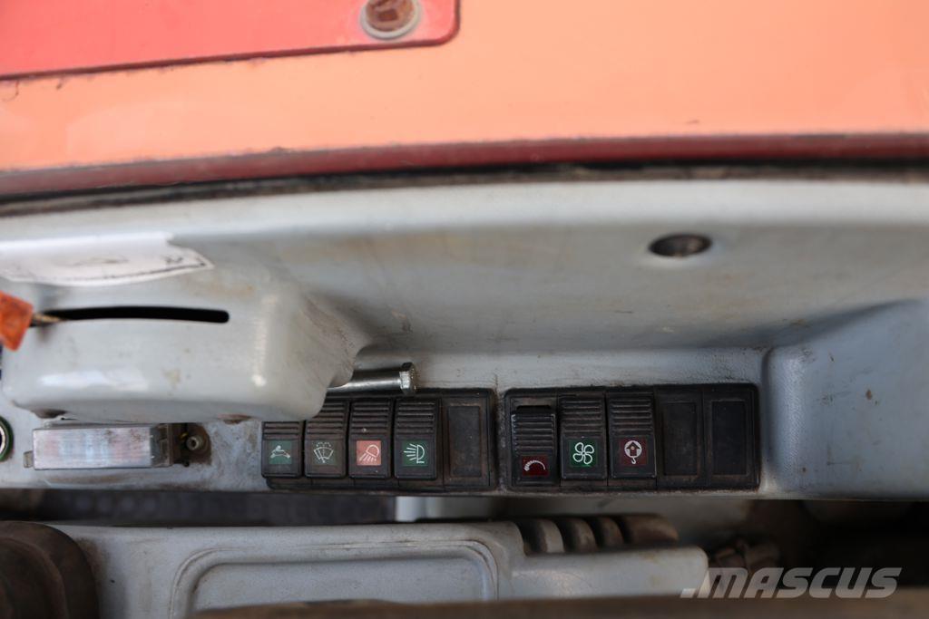 Neuson 8003 RD Гусеничні екскаватори