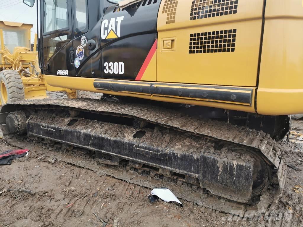 CAT 330 D L Гусеничні екскаватори