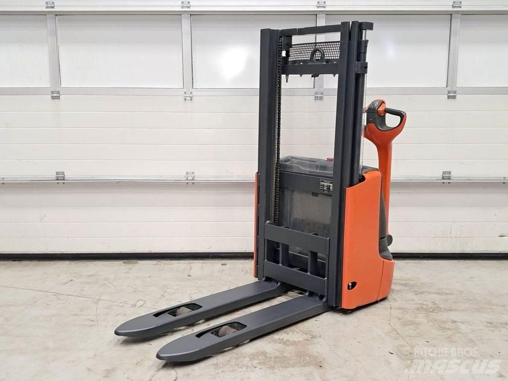 Linde L10B Ручний візок