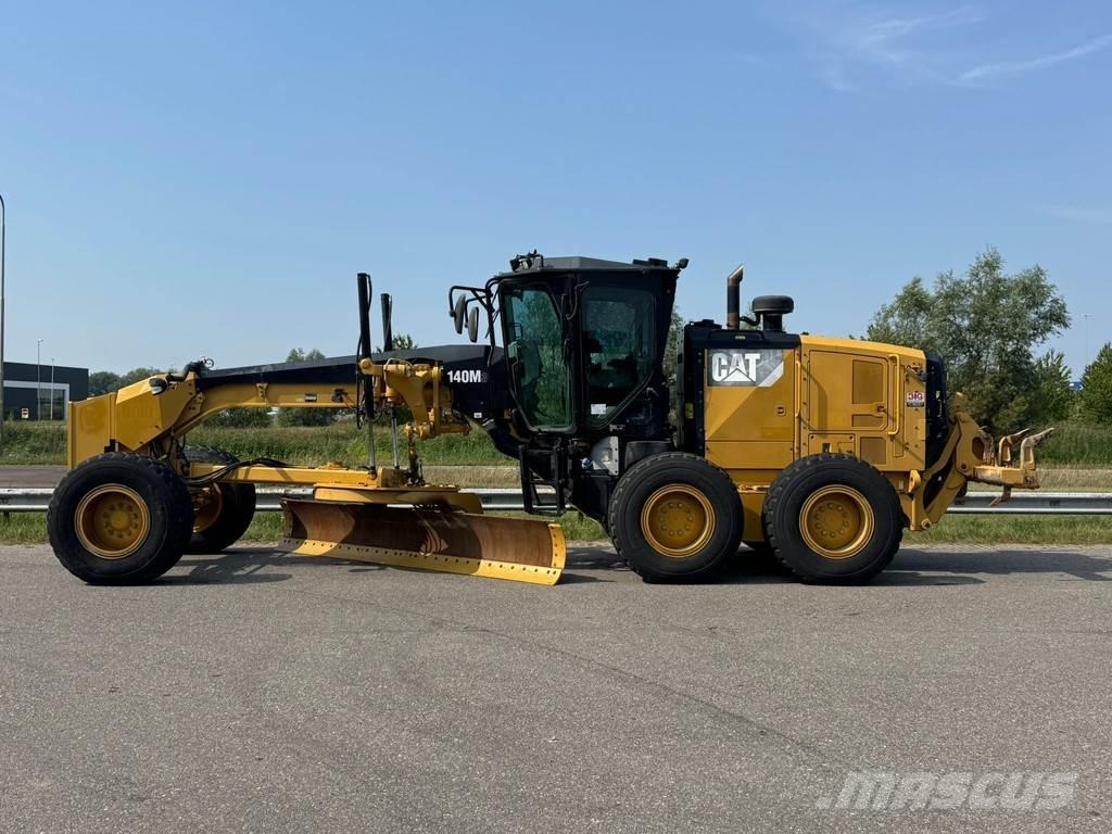 CAT 140M3 Грейдери