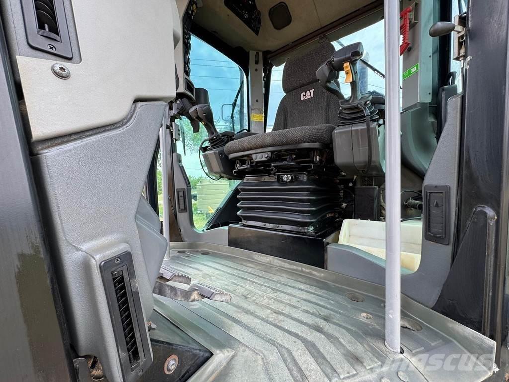 CAT 140M3 Грейдери