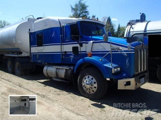 Kenworth T 800 Тягачі