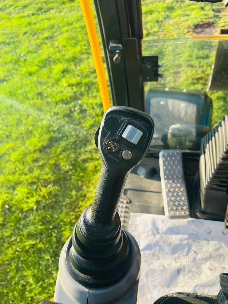 JCB 110 W Hydradig Колісні екскаватори