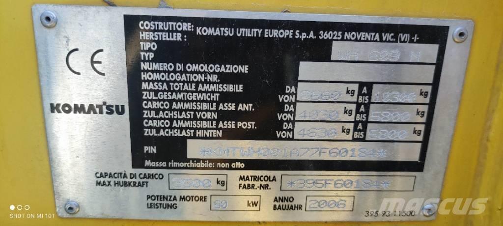Komatsu WH 609 Телескопічні навантажувачі