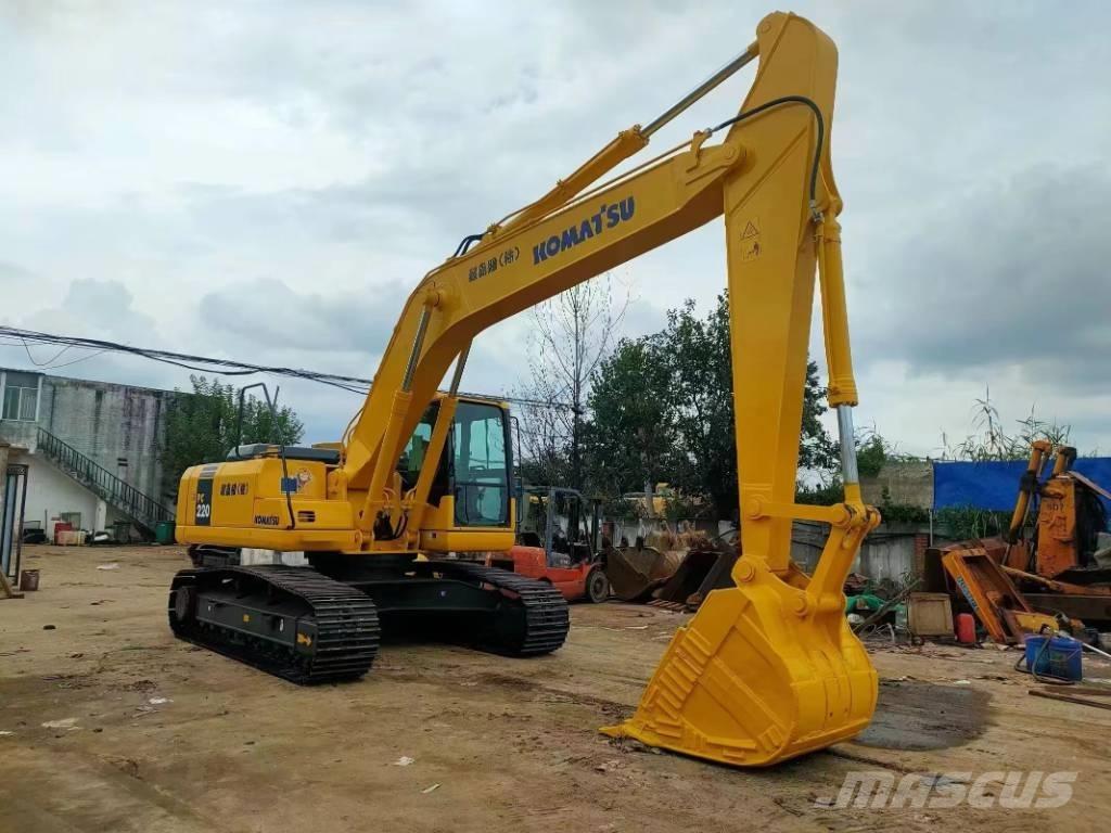 Komatsu PC 220 Гусеничні екскаватори