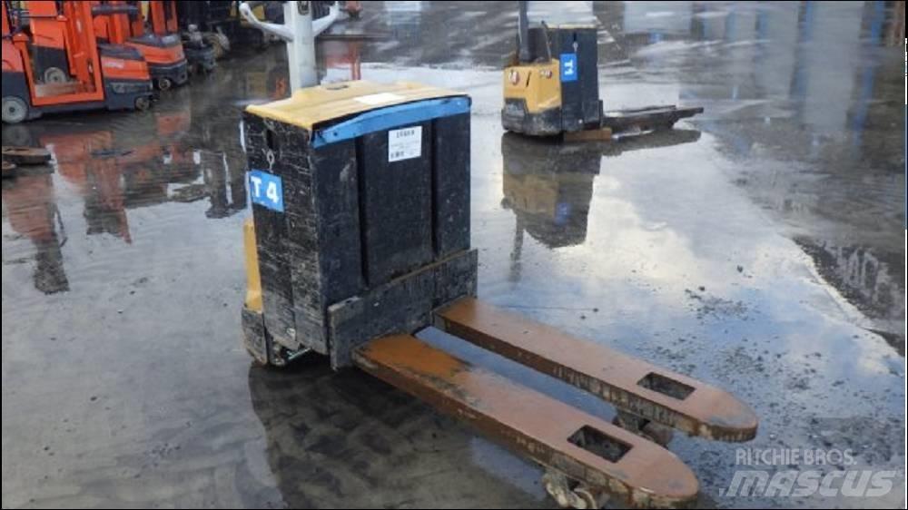 CAT NPP 20 N2E Штабелери