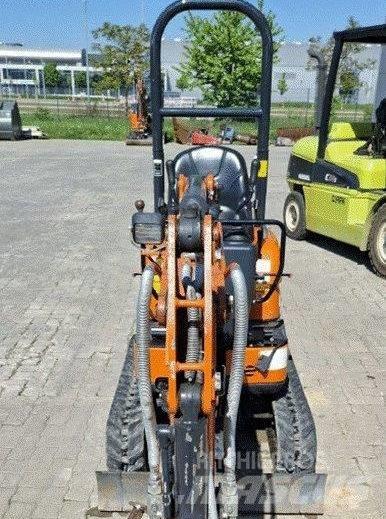 Hitachi ZX 10 U-6 Міні-екскаватори < 7т