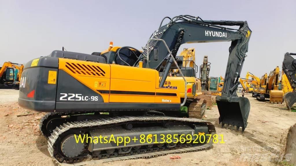 Hyundai robec225-9s Гусеничні екскаватори
