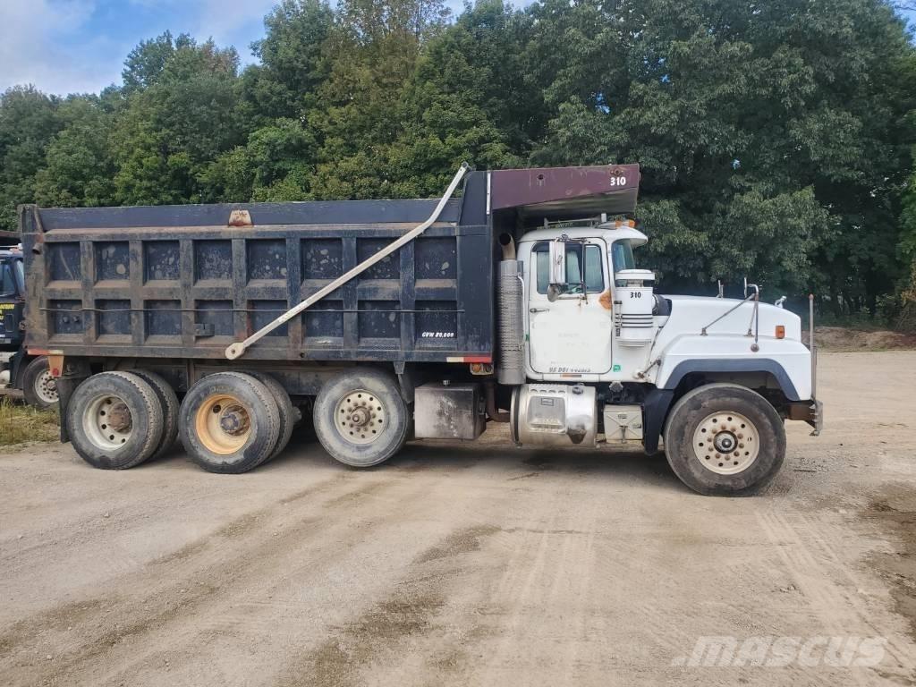 Mack RD 688 S Самоскиди