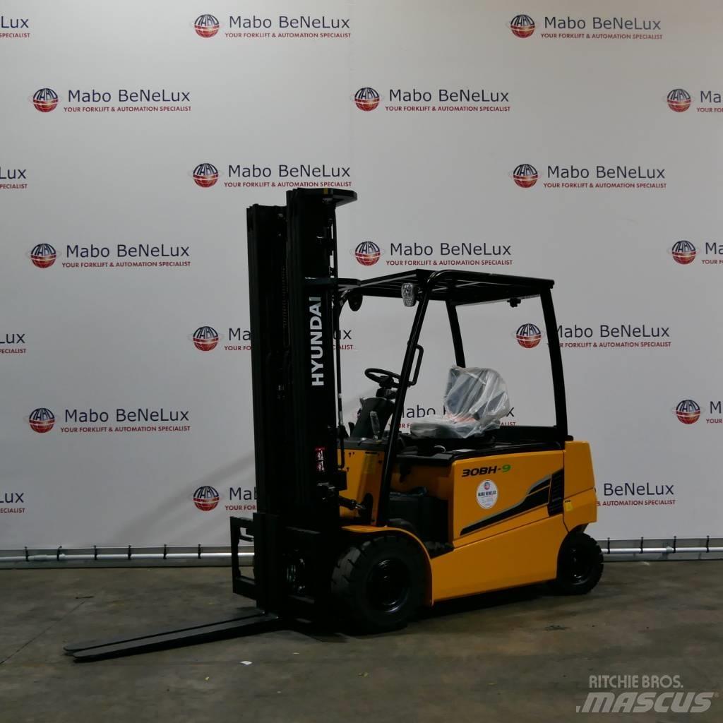 Hyundai 30 BH-9 Електронавантажувачі