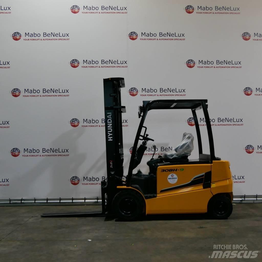 Hyundai 30 BH-9 Електронавантажувачі
