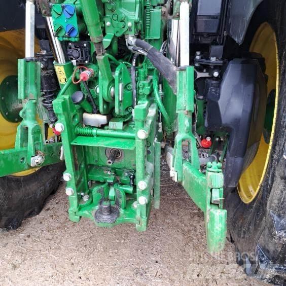 John Deere 6120M Трактори