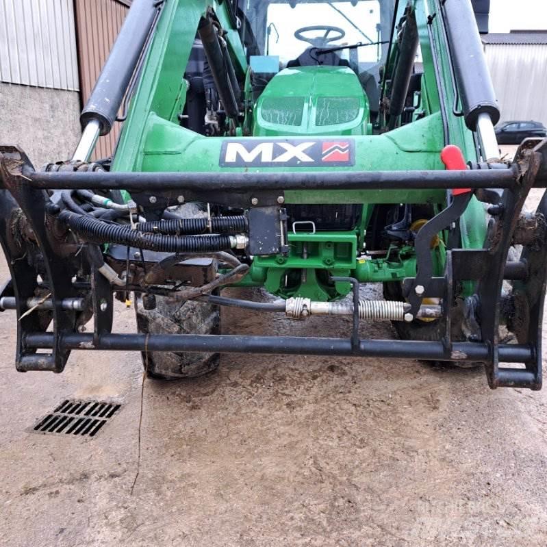 John Deere 6120M Трактори