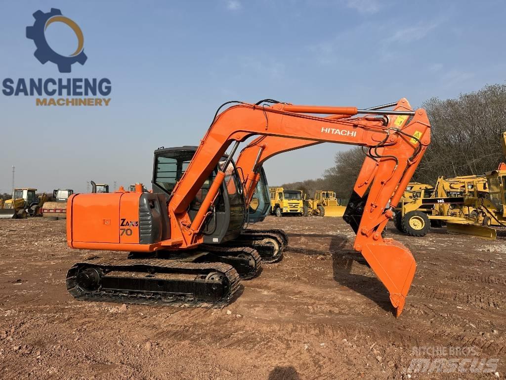 Hitachi ZX 70 Гусеничні екскаватори