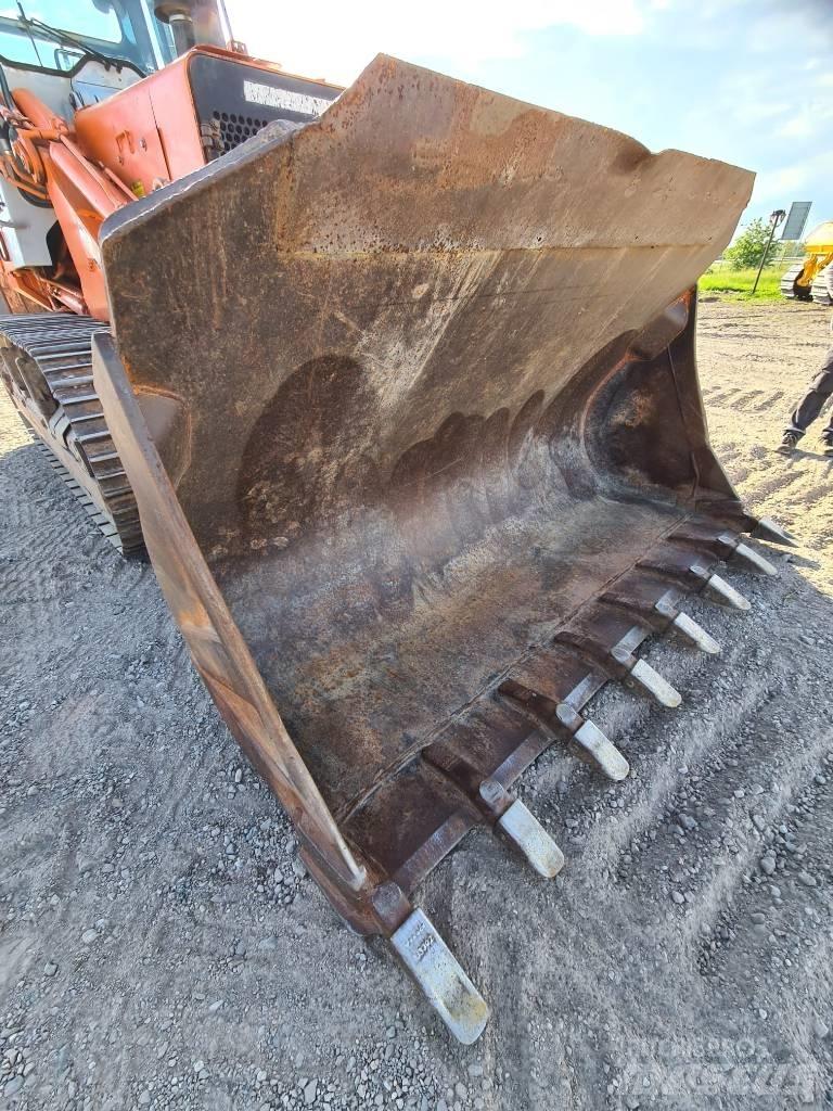 Fiat-Hitachi FL175 Гусеничні вантажники