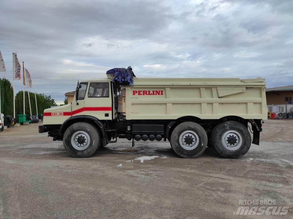 Perlini 131.33D2/C2 Вантажівки / спеціальні