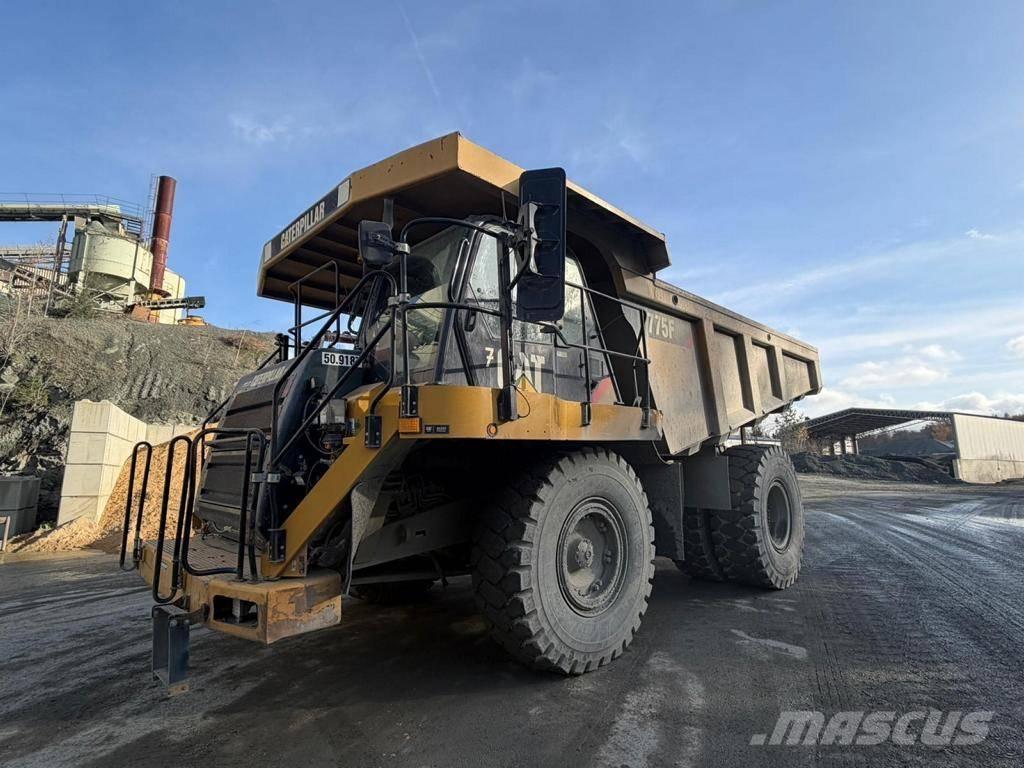 CAT 775 F Кар`єрні самоскиди