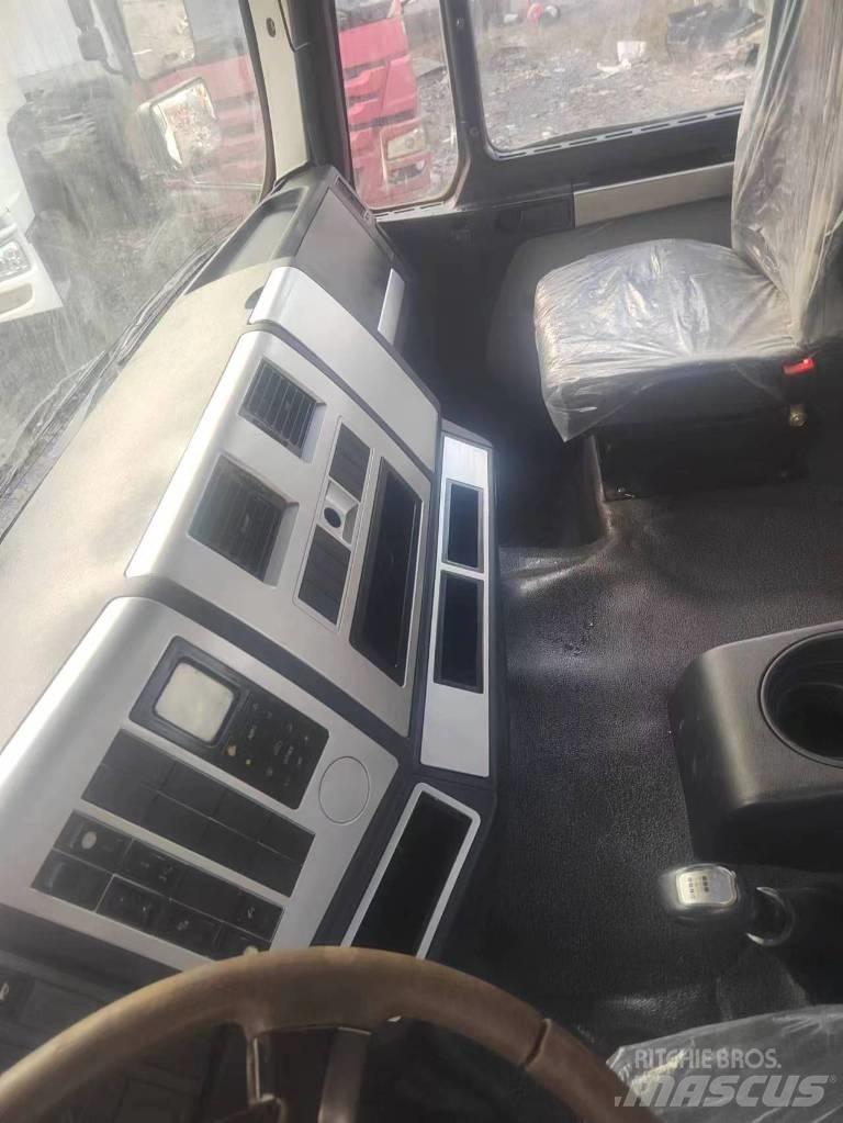 Shacman F3000 6X4 Тягачі