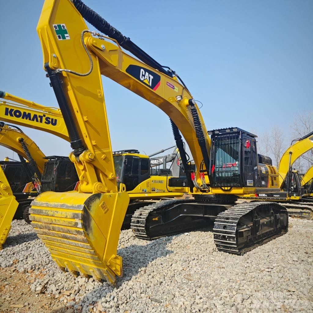 CAT CAT340d Гусеничні екскаватори