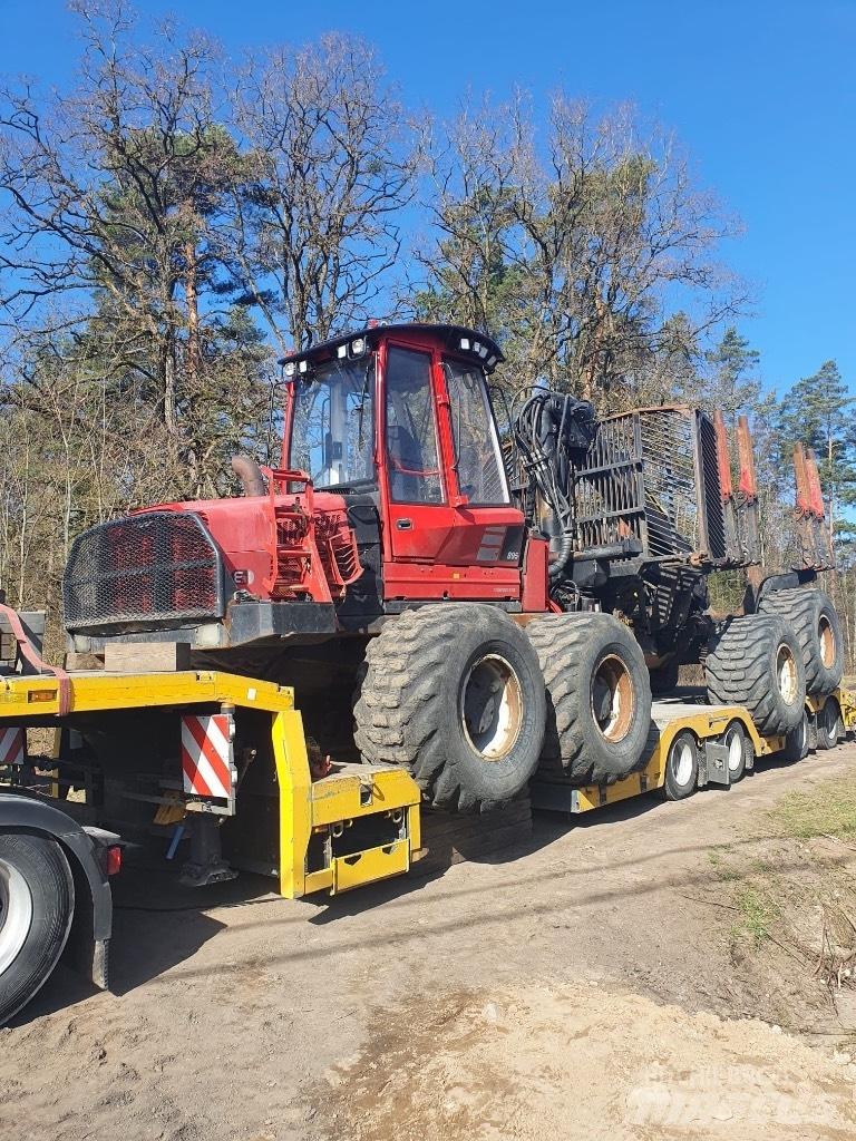 Komatsu 895 Форвардери