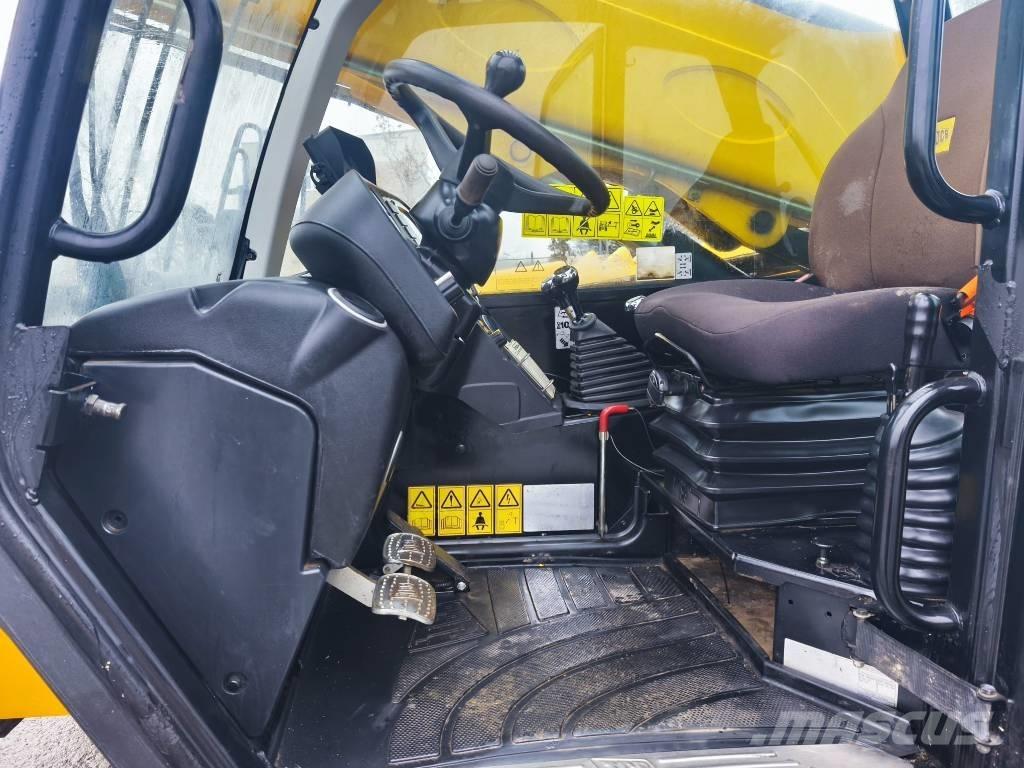 JCB 533-105 Телескопічні навантажувачі