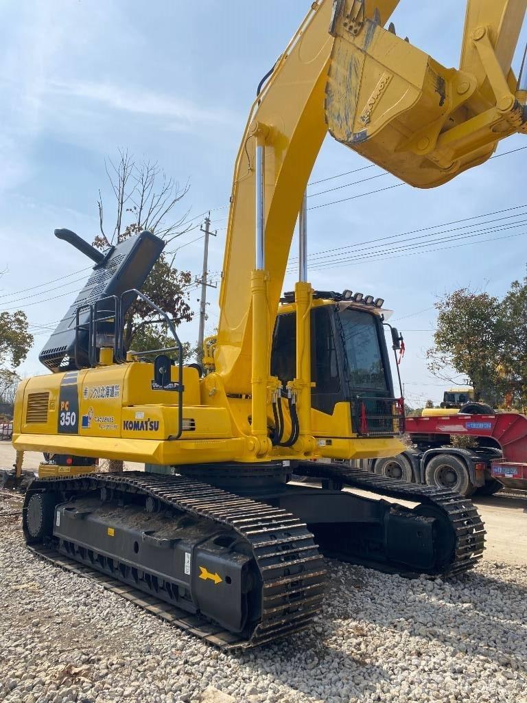 Komatsu 240LC-8 Гусеничні екскаватори